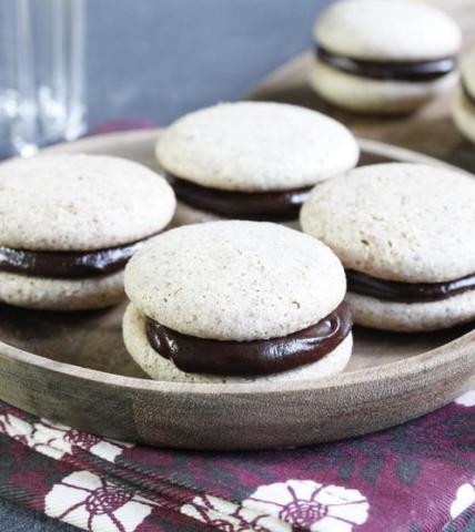 Biscuits façon macarons au chocolat