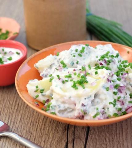 Salade de pommes de terre au fromage blanc ciboulette oignon