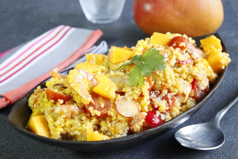 Salade crevettes, mangue, quinoa et radis