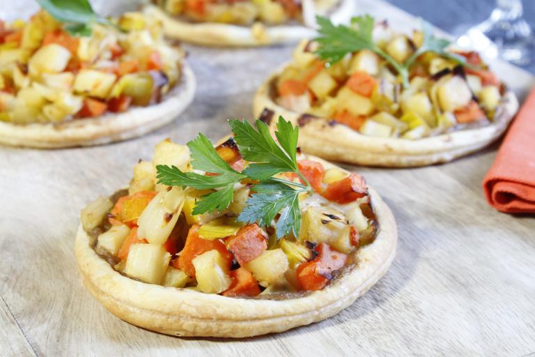 Tarte fine à l'oignon et légumes anciens