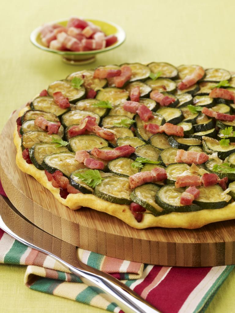 Tatin de courgettes caramélisées et lardons fumés