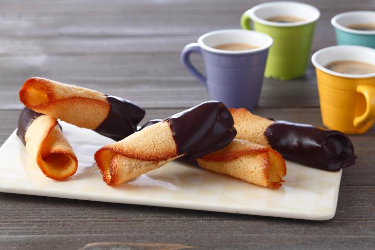 Biscuits cigares au chocolat corsé et gingembre