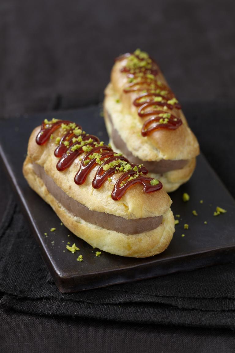 Éclairs au chocolat praline caramel croquant aux pistaches (pas avant octobre 2010)