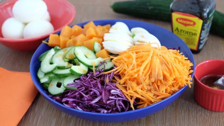 Salade chou, carotte, concombre et patate douce