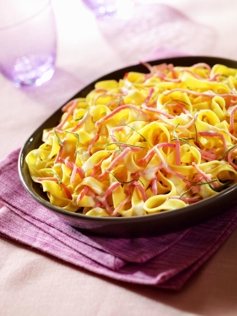 Tagliatelles a la sauge et au rape de jambon