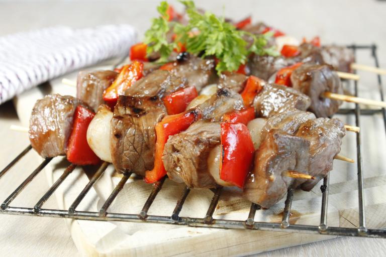 Brochettes de boeuf, sauce barbecue miel, moutarde et ail - 5