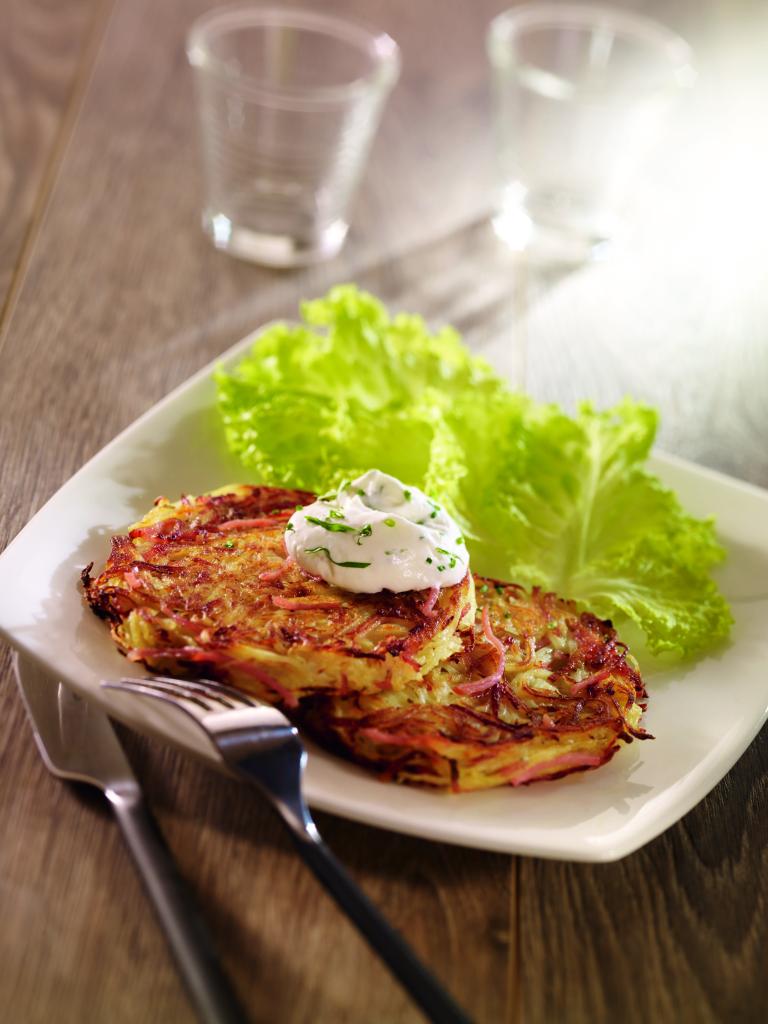 Röstis au râpé de jambon, chantilly aux fines herbes