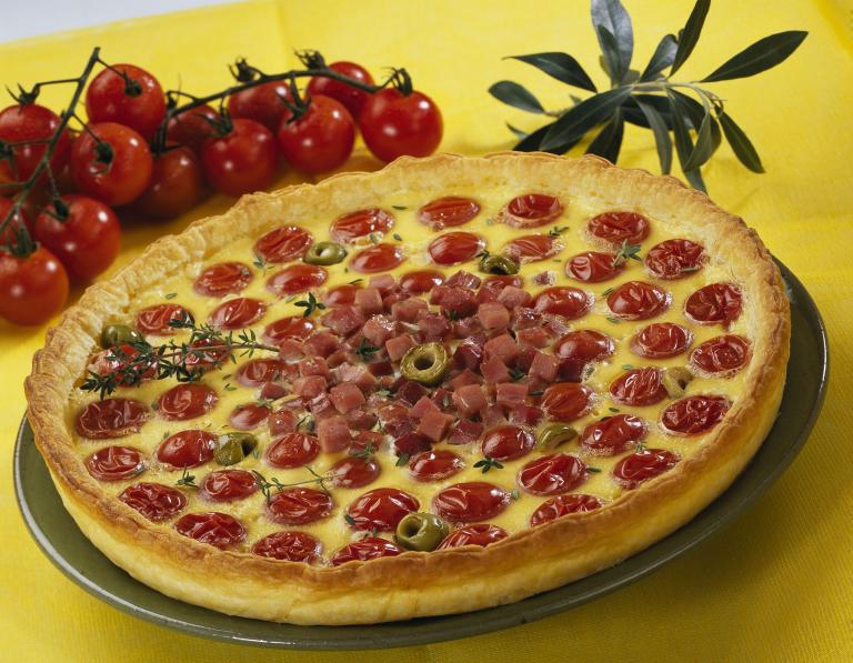 Tarte aux tomates cerises et des de jambon