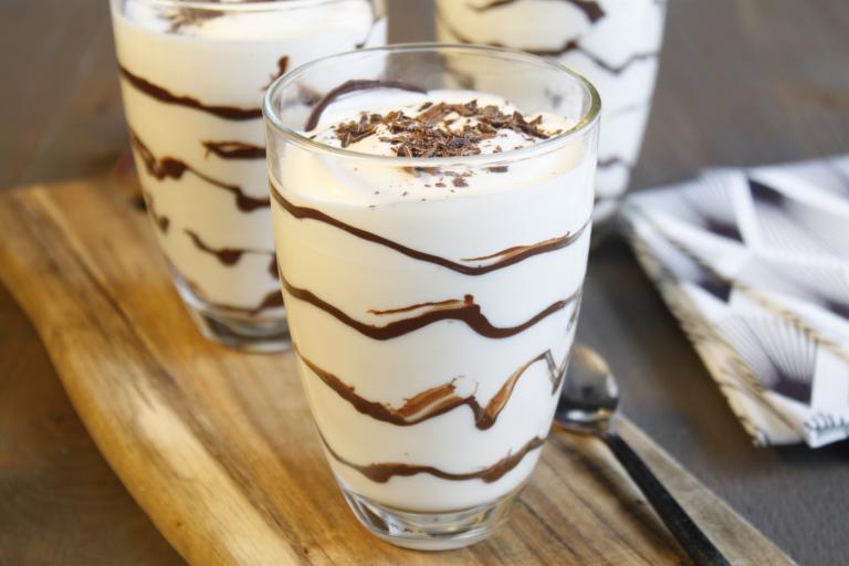 Latte frappé au chocolat noir