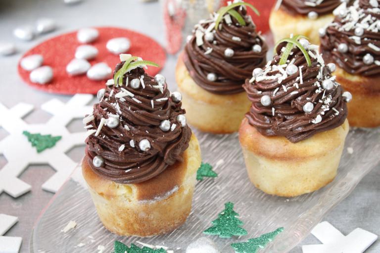 Cup cake de Noël à l'ananas et ganache chocolat citron vert