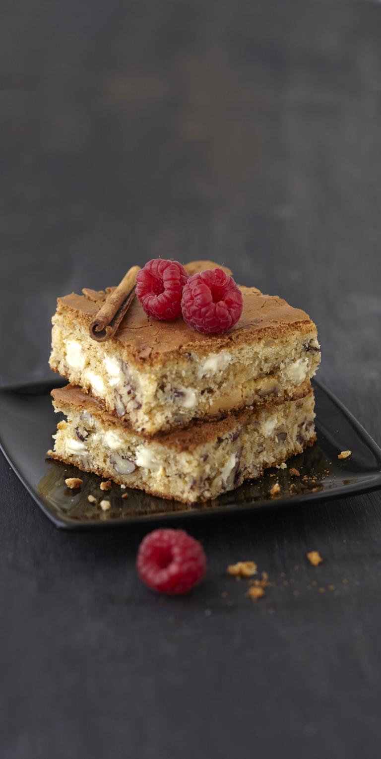 Brownie au chocolat blanc, cannelle et noix de pecan