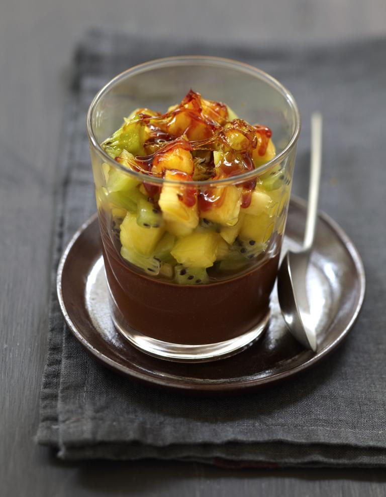 Verrines kiwi ananas et ganache chocolat coco