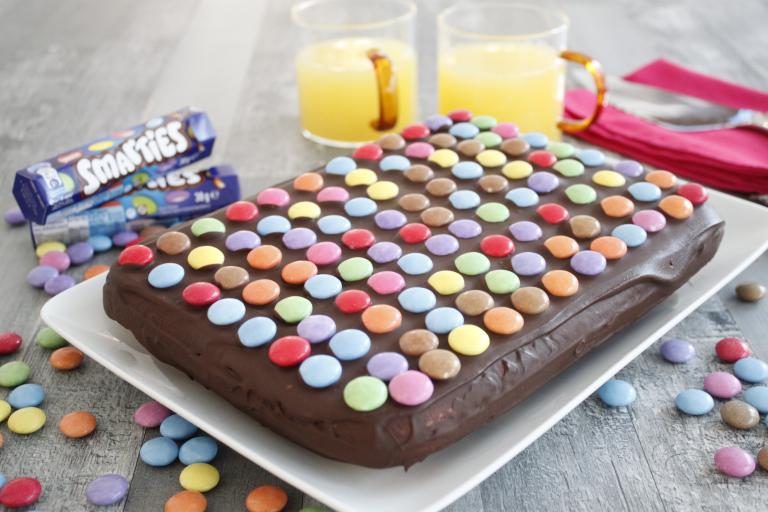 Gateau d'anniversaire aux Smarties